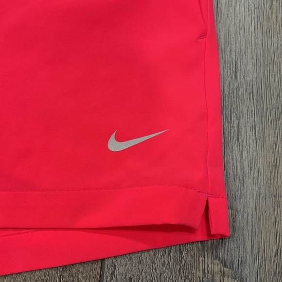 Nike Golf Shorts (Girls) - Picture 2 of 6